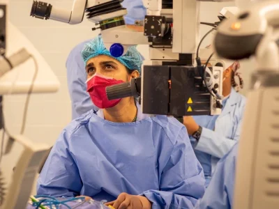 Dr Geetha Iyer 9 Dr Geetha Iyer performing the first Boston KPro Type II surgery in the Middle East at King Khaled Eye Specialist Hospital, Riyadh